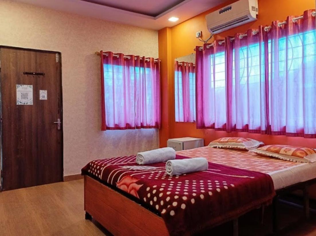 Strawberry Vacations Villa พันช์กานี ภายนอก รูปภาพ